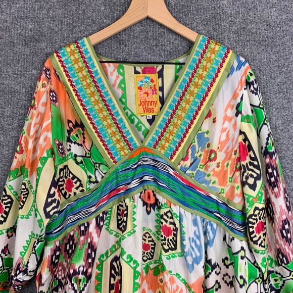 Johnny Was XL Silk Boho Bohemian Embroidered V Neck‎ Tunic Top Blouse - Picture 3 of 9